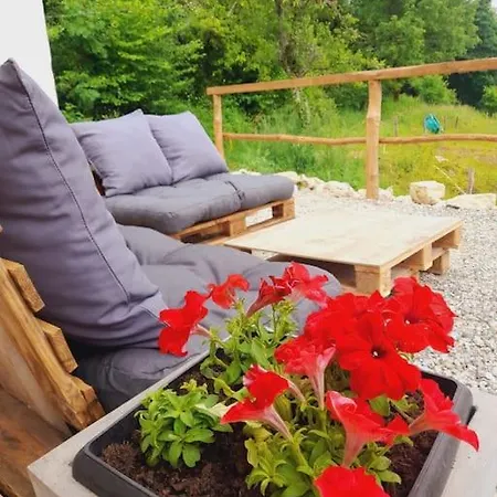 Cozy Studio De Jardin Et Pereille
